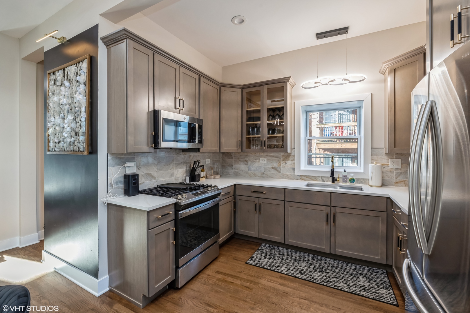 2452 W Lexington Street