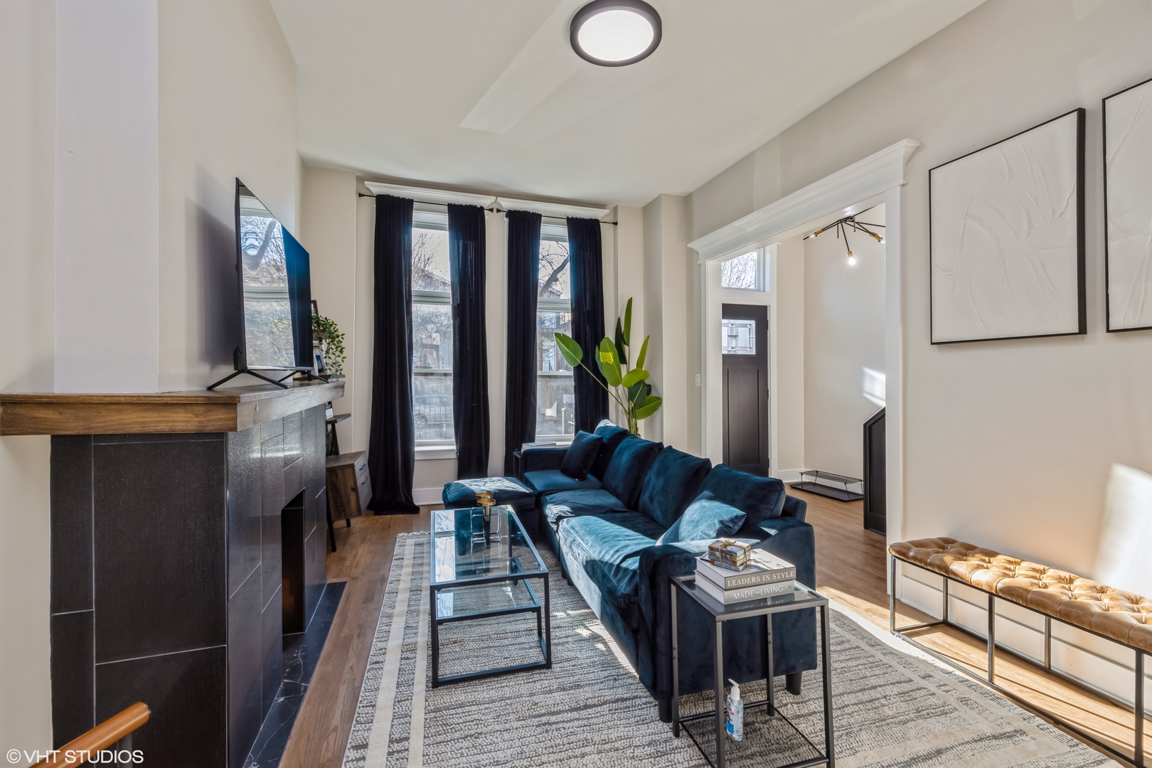 2452 W Lexington Street