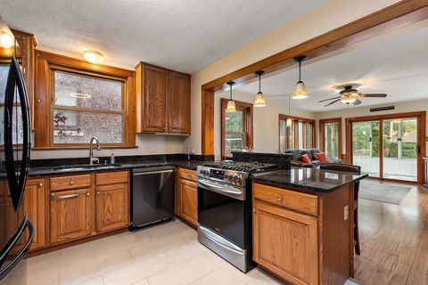 Tiny photo for 9617 Brandt Avenue, Oak Lawn, IL 60453 (MLS # 12501229)