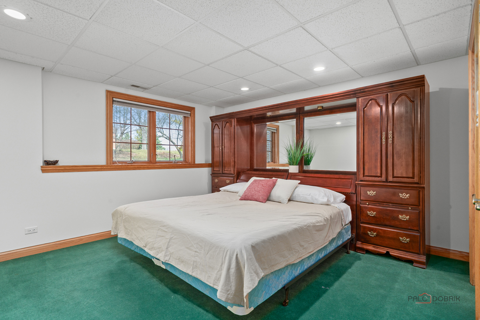 Wadsworth, Illinois, 60083, United States, 6 Bedrooms Bedrooms, ,10 BathroomsBathrooms,Residential,Active,2034251