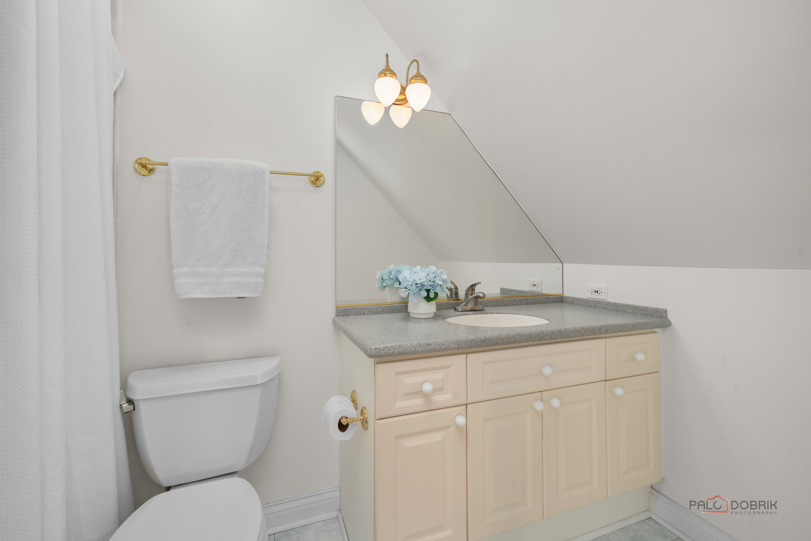 Wadsworth, Illinois, 60083, United States, 6 Bedrooms Bedrooms, ,10 BathroomsBathrooms,Residential,Active,2034251