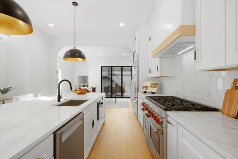 Tiny photo for 1914 N Rockwell Street, Chicago, IL 60647 (MLS # 12762615)