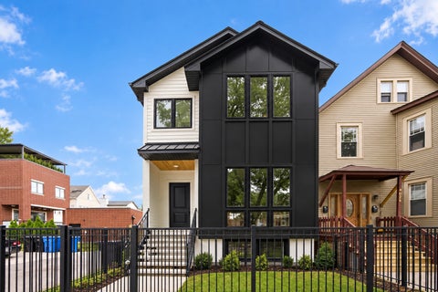 Photo of 1914 N Rockwell Street, Chicago, IL 60647 (MLS # 12762615)