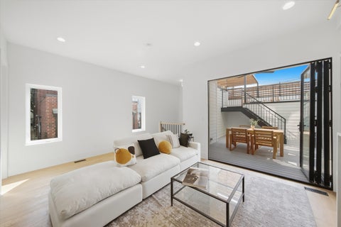 Tiny photo for 1914 N Rockwell Street, Chicago, IL 60647 (MLS # 12762615)