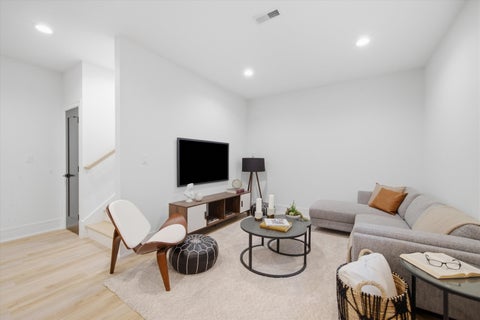Tiny photo for 1914 N Rockwell Street, Chicago, IL 60647 (MLS # 12762615)