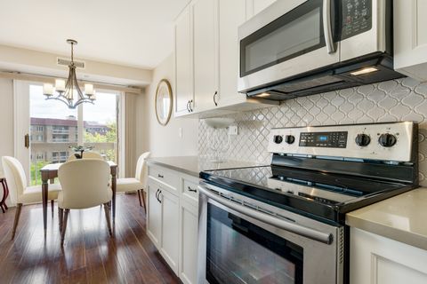 Tiny photo for 1280 Rudolph Road #4K, Northbrook, IL 60062 (MLS # 12628459)