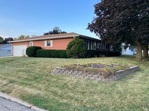 Tiny photo for 403 E Park Street, Morrison, IL 61270 (MLS # 12496357)