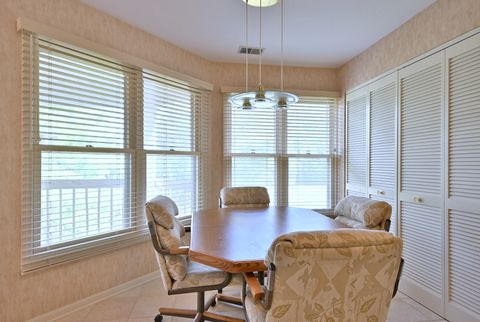 Tiny photo for 5 Willow Parkway #5, Buffalo Grove, IL 60089 (MLS # 12450046)