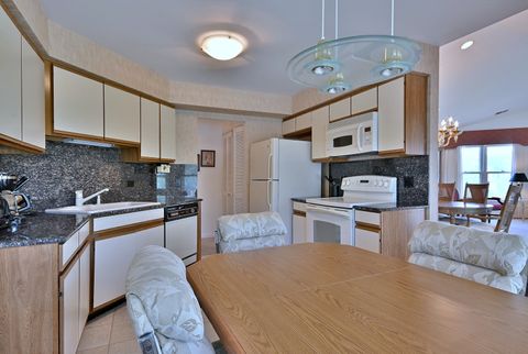 Tiny photo for 5 Willow Parkway #5, Buffalo Grove, IL 60089 (MLS # 12450046)