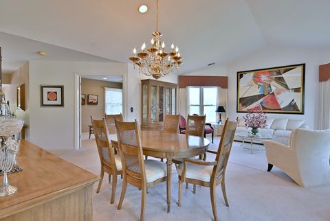 Tiny photo for 5 Willow Parkway #5, Buffalo Grove, IL 60089 (MLS # 12450046)