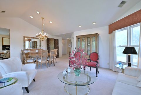 Tiny photo for 5 Willow Parkway #5, Buffalo Grove, IL 60089 (MLS # 12450046)