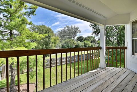 Tiny photo for 5 Willow Parkway #5, Buffalo Grove, IL 60089 (MLS # 12450046)