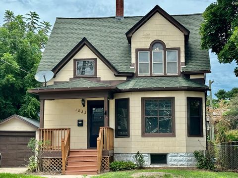 Photo of 1822 Charles Street, Rockford, IL 61104 (MLS # 12426853)