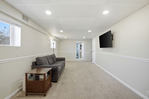 Tiny photo for 429 Lauren Lane, Buffalo Grove, IL 60089 (MLS # 12536708)