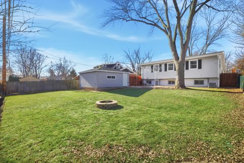 Tiny photo for 429 Lauren Lane, Buffalo Grove, IL 60089 (MLS # 12536708)