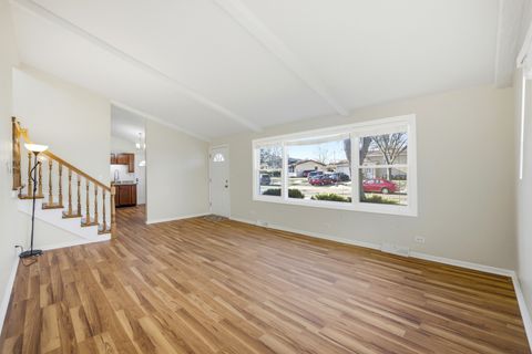 Tiny photo for 429 Lauren Lane, Buffalo Grove, IL 60089 (MLS # 12536708)