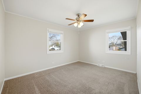 Tiny photo for 429 Lauren Lane, Buffalo Grove, IL 60089 (MLS # 12536708)
