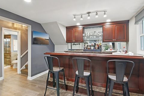 Tiny photo for 1811 Longmeadow Drive, Lindenhurst, IL 60046 (MLS # 12584450)