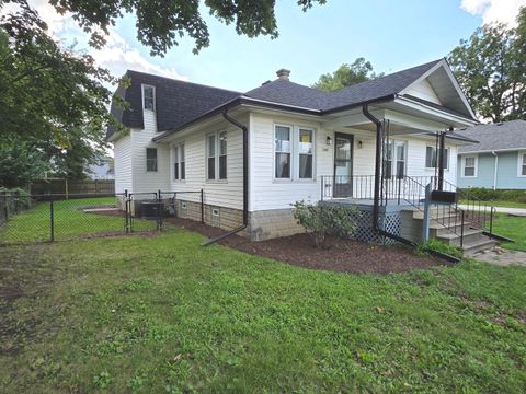 Photo of 1107 Garfield Street, Lockport, IL 60441 (MLS # 12456403)