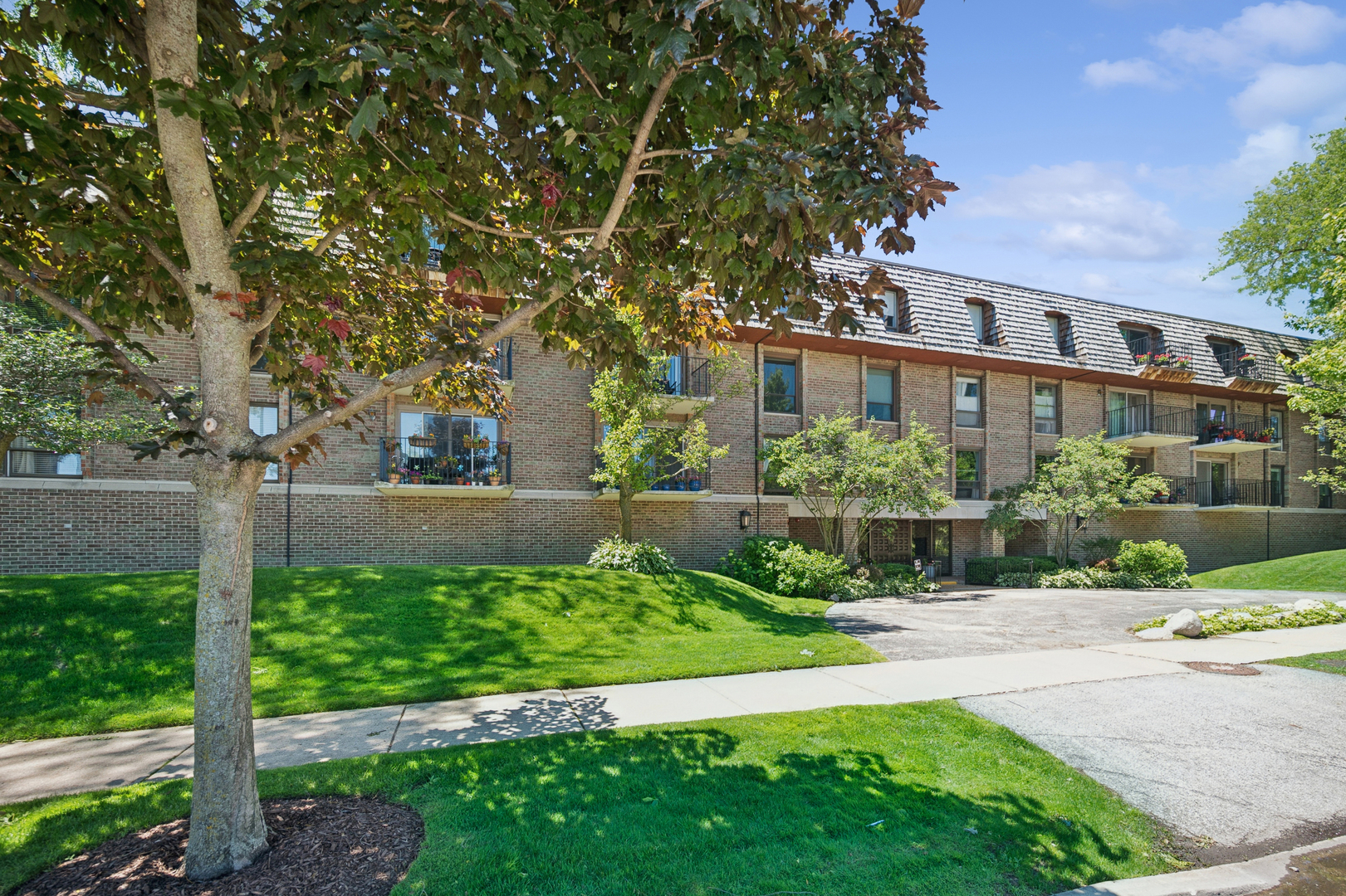 134 Green Bay Road 104
