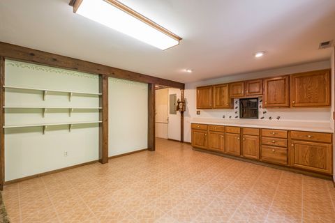 Tiny photo for 2403 11th Street, Winthrop Harbor, IL 60096 (MLS # 12439563)