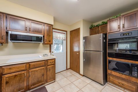 Tiny photo for 2403 11th Street, Winthrop Harbor, IL 60096 (MLS # 12439563)