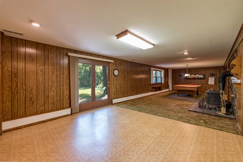 Tiny photo for 2403 11th Street, Winthrop Harbor, IL 60096 (MLS # 12439563)