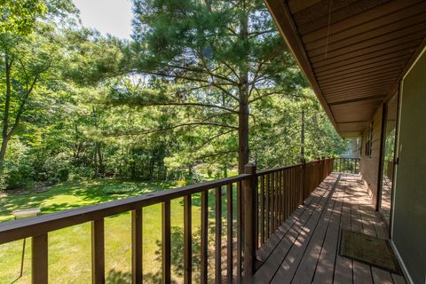 Tiny photo for 2403 11th Street, Winthrop Harbor, IL 60096 (MLS # 12439563)