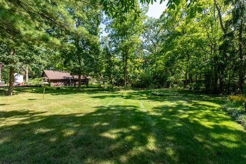 Tiny photo for 2403 11th Street, Winthrop Harbor, IL 60096 (MLS # 12439563)