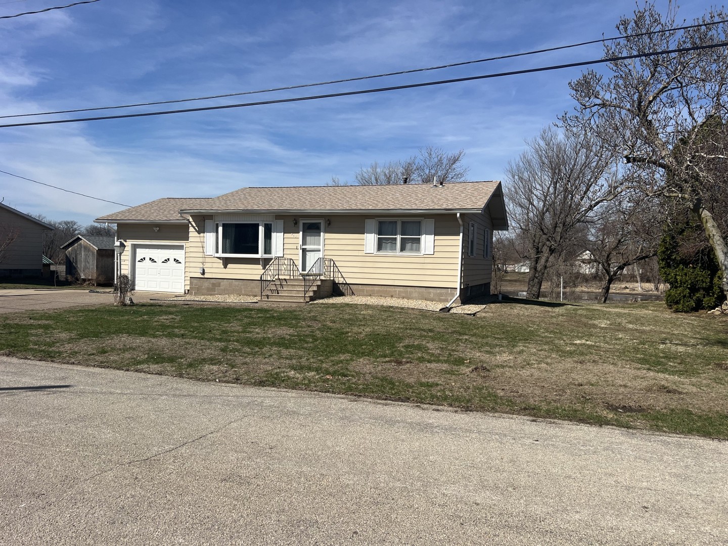 505 N Maple Street