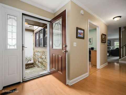 Tiny photo for 1150 Oakview Drive, Wheaton, IL 60187 (MLS # 12632837)