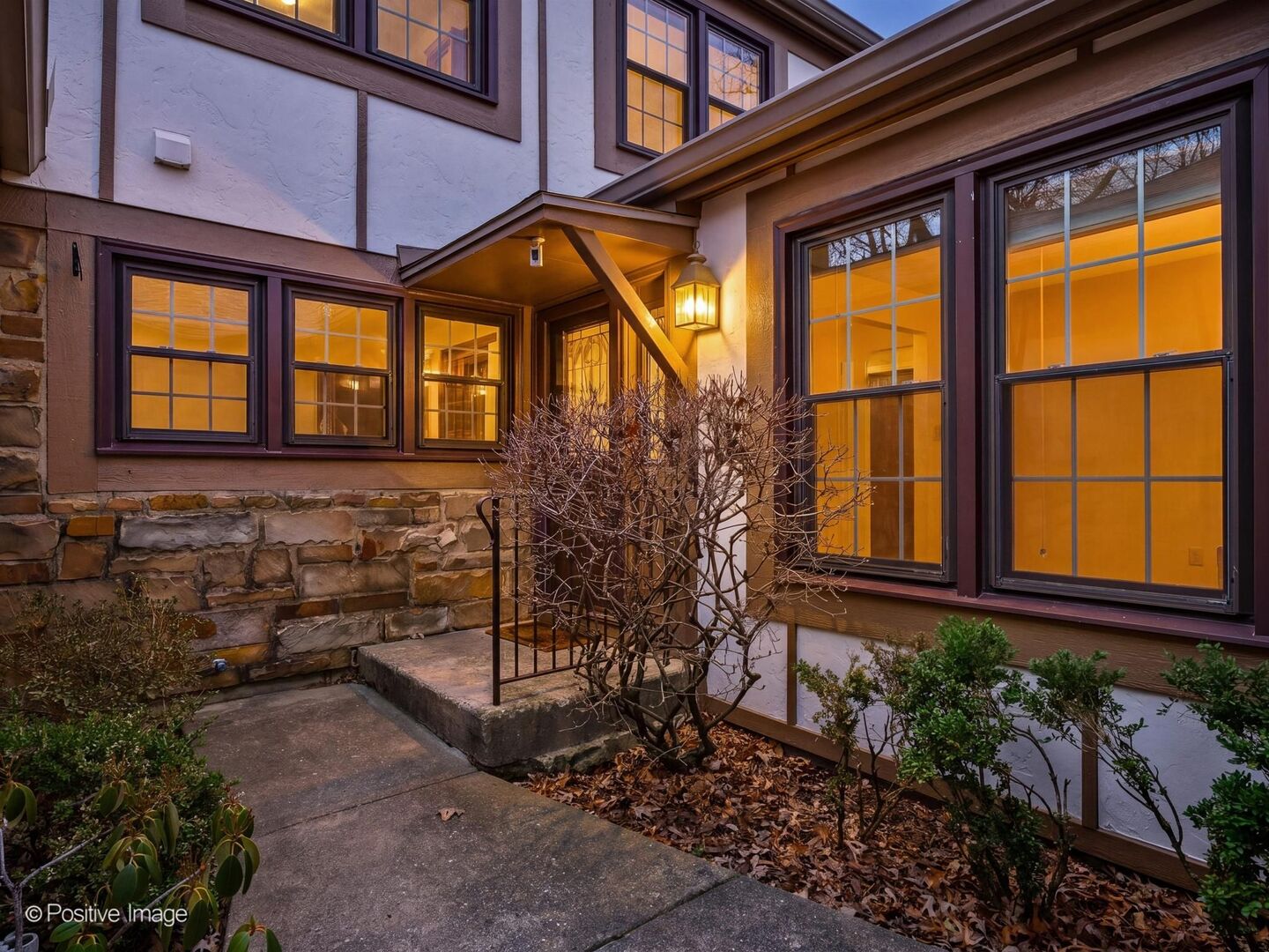 1150 Oakview Drive