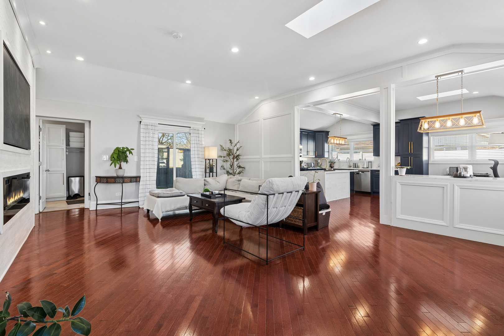 1370 Northmoor Court