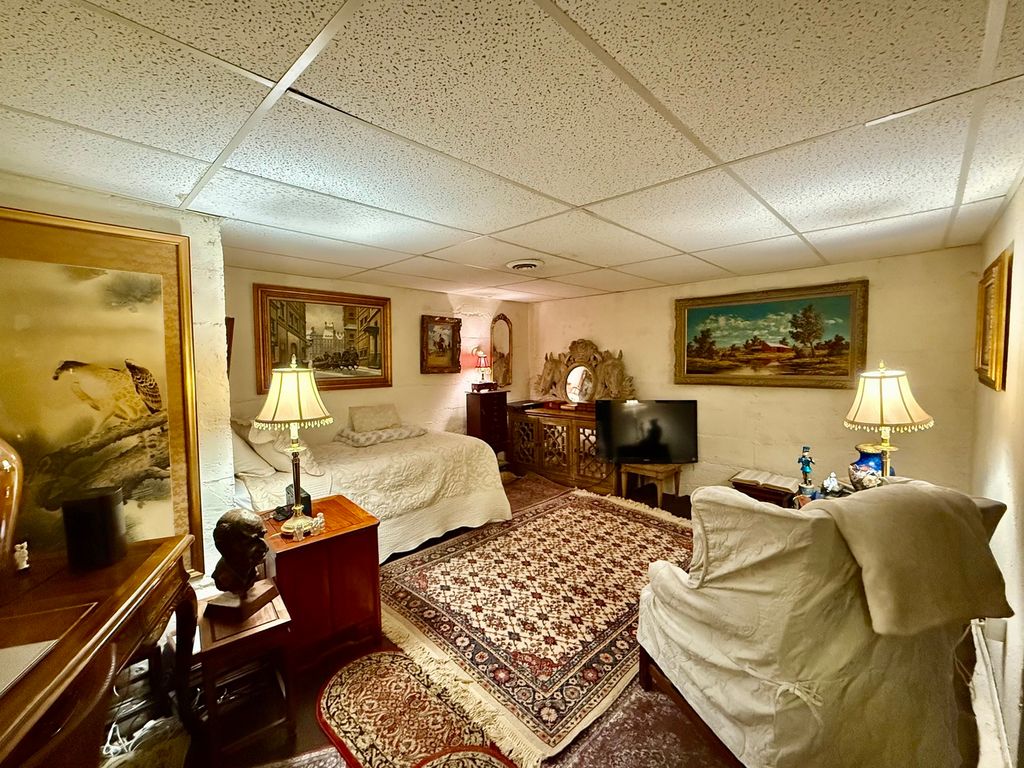 listing image 24