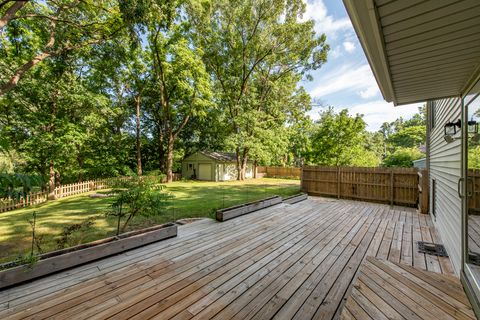Tiny photo for 1129 Park Avenue, Winthrop Harbor, IL 60096 (MLS # 12442941)