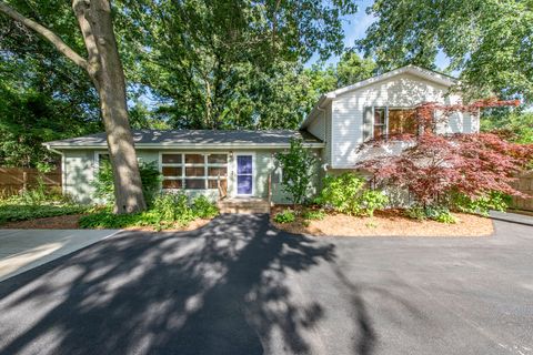 Tiny photo for 1129 Park Avenue, Winthrop Harbor, IL 60096 (MLS # 12442941)