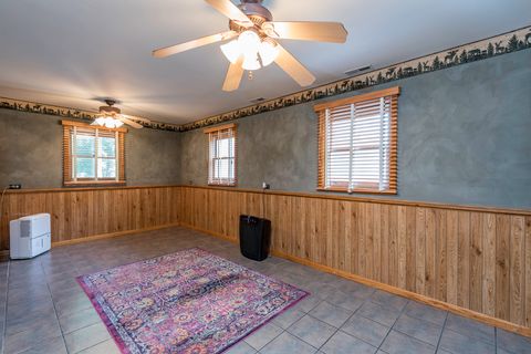 Tiny photo for 1129 Park Avenue, Winthrop Harbor, IL 60096 (MLS # 12442941)