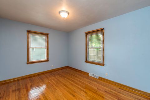 Tiny photo for 1129 Park Avenue, Winthrop Harbor, IL 60096 (MLS # 12442941)