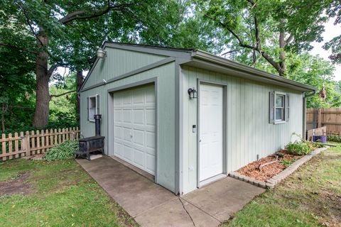 Tiny photo for 1129 Park Avenue, Winthrop Harbor, IL 60096 (MLS # 12442941)