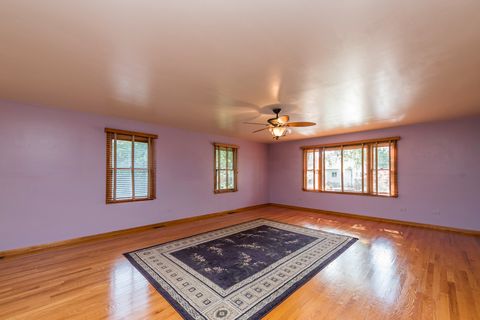 Tiny photo for 1129 Park Avenue, Winthrop Harbor, IL 60096 (MLS # 12442941)