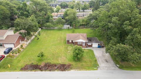 Tiny photo for 9937 S 86th Court, Palos Hills, IL 60465 (MLS # 12709143)