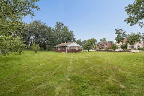 Tiny photo for 9937 S 86th Court, Palos Hills, IL 60465 (MLS # 12709143)