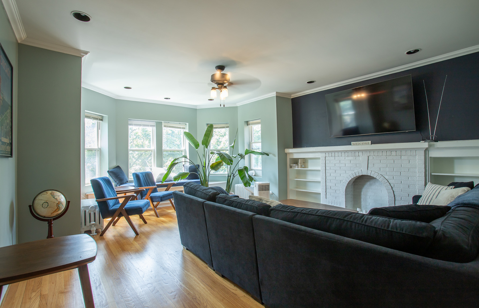 2048 W Fargo Avenue 3W