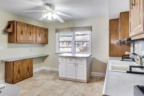Tiny photo for 3N425 HOWARD Avenue, Elmhurst, IL 60126 (MLS # 12507216)
