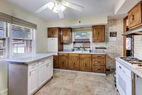 Tiny photo for 3N425 HOWARD Avenue, Elmhurst, IL 60126 (MLS # 12507216)