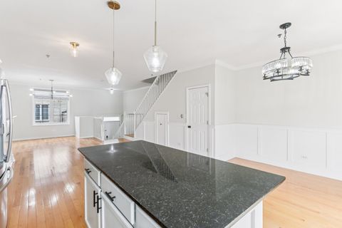 Tiny photo for 183 N EAST RIVER Road #C5, Des Plaines, IL 60016 (MLS # 12537628)