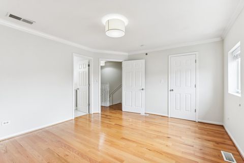 Tiny photo for 183 N EAST RIVER Road #C5, Des Plaines, IL 60016 (MLS # 12537628)