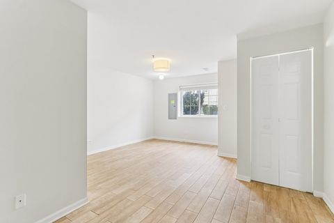 Tiny photo for 183 N EAST RIVER Road #C5, Des Plaines, IL 60016 (MLS # 12537628)