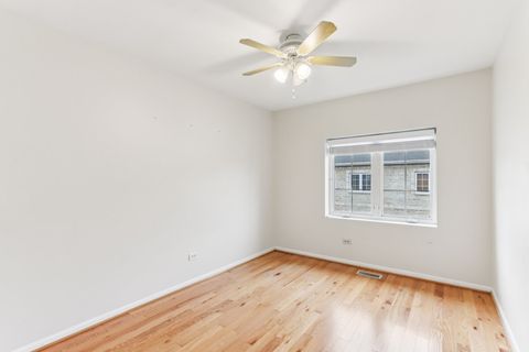 Tiny photo for 183 N EAST RIVER Road #C5, Des Plaines, IL 60016 (MLS # 12537628)
