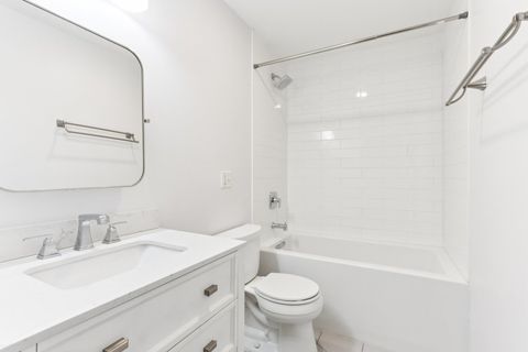 Tiny photo for 183 N EAST RIVER Road #C5, Des Plaines, IL 60016 (MLS # 12537628)